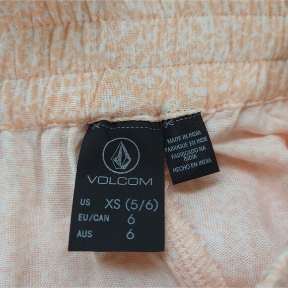 W Volcom Girls Casual Orange White Static Bloom Pull On Shorts NWT Size XS 5/6 - Picture 7 of 8